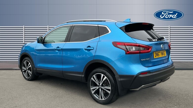 Nissan Qashqai 1.6 DiG-T N-Connecta 5dr Petrol Hatchback